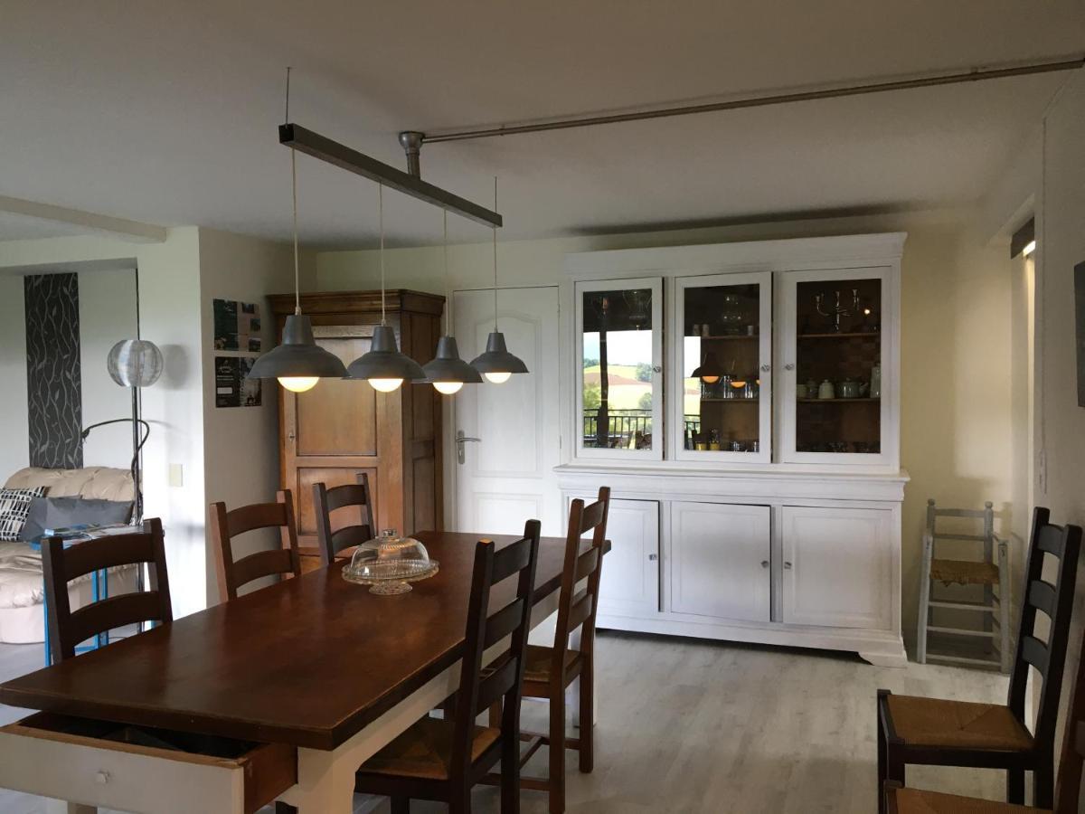 Les Gites De La Maison Bleue D'Estialescq Exteriér fotografie