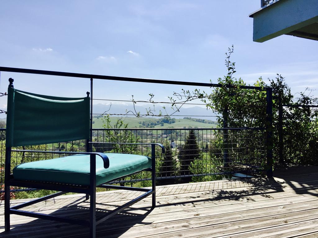 Les Gites De La Maison Bleue D'Estialescq Exteriér fotografie